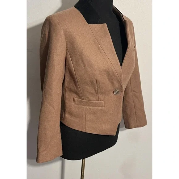 Trouve Blazer Womens Small Camel Tan Wool Blend Cropped One Button Jacket - Picture 6 of 15
